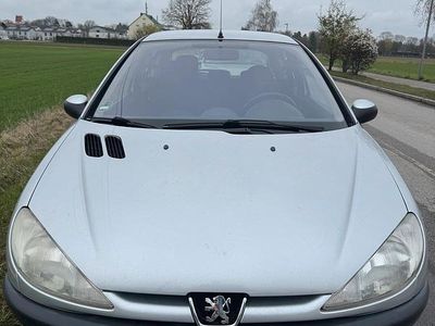 Usata Peugeot 206 75 CV (55 kW) 2003 Argento Utilitaria