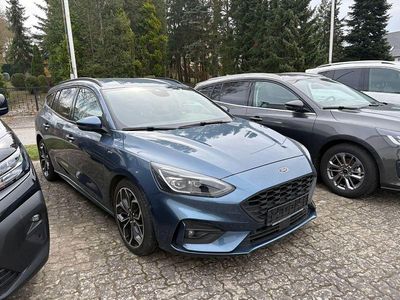 Second-hand Ford Focus ST-Line 150 CP (110 kW) 2020 Albastru Break