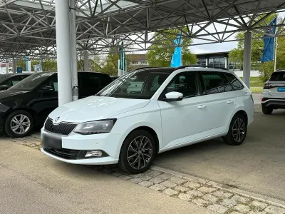 Gebraucht Skoda Fabia 105 PS (77 kW) 2015 Weiß Kombi