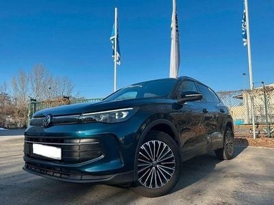 Blau Gebraucht 2025 VW Tiguan SUV | 31.500 € (Superpreis)