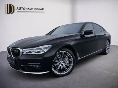 Gebraucht BMW 750 400 PS (294 kW) 2018 Black sapphire Limousine