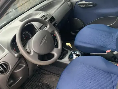 Usata Fiat Punto 69 CV (50 kW) 2001 Grigio Utilitaria