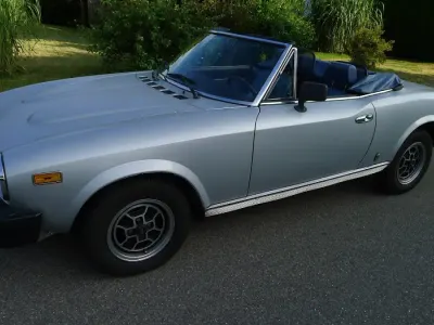 Gebraucht Fiat 124 Spider 105 PS (77 kW) 1981 Silber Cabrio
