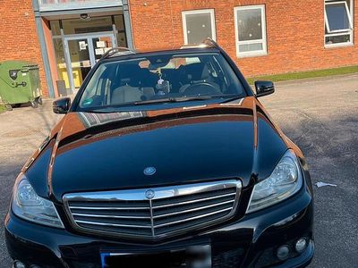 Gebraucht Mercedes C200 136 PS (100 kW) 2011 Schwarz Kombi