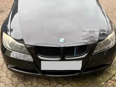 Gebraucht BMW 320 177 PS (130 kW) 2008 Schwarz Kombi
