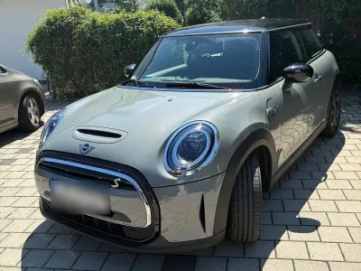 Gebraucht Mini Cooper SE Essential 135 kW (184 PS) 2022 Grau Kleinwagen