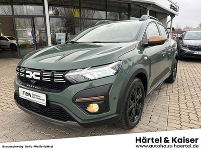 Safarigrüngrau (grau) Gebraucht 2024 Dacia Sandero Extreme SUV | 19.790 € (Etwas zu teuer)
