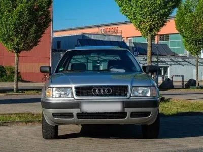 Gebraucht Audi 80 90 PS (66 kW) 1993 Silber Limousine