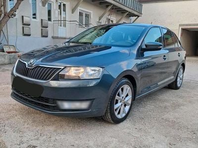 Gebraucht Skoda Rapid 90 PS (66 kW) 2017 Grau Kleinwagen