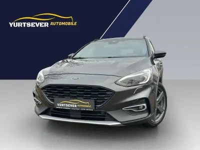 Gebraucht Ford Focus Active 150 PS (110 kW) 2019 Grau Kombi