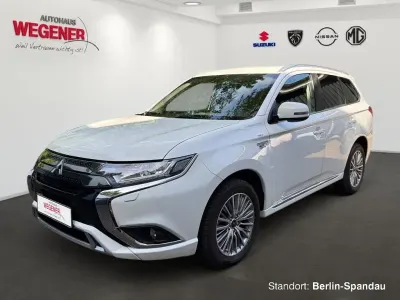 Gebraucht Mitsubishi Outlander P-HEV Basis 224 PS (164 kW) 2021 Weiß SUV