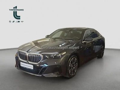 Usata BMW 520 M Sport 197 CV (144 kW) 2024 Grigio Berlina