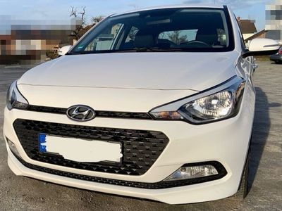 gebraucht Hyundai i20 1.2 Trend Alufelgen, Lenkrad- u. Sitzheizung