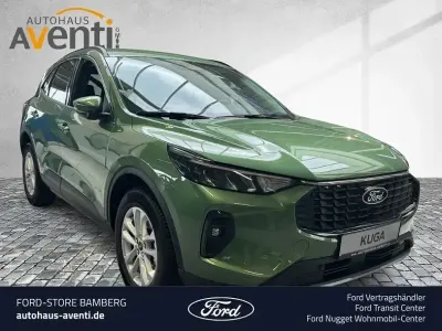 Nuova Ford Kuga Titanium 151 CV (111 kW) 2025 Verde SUV