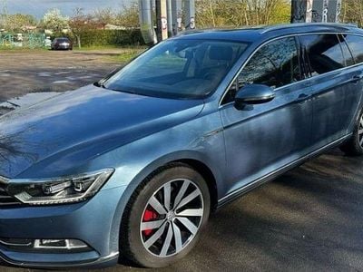 Gebraucht VW Passat Highline 239 PS (175 kW) 2014 Blau Kombi