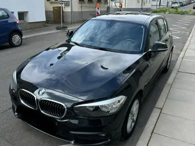 Gebraucht BMW 118 Advantage 136 PS (100 kW) 2019 Schwarz Limousine