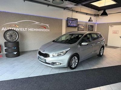 Gebraucht Kia Ceed Sportswagon Spirit 135 PS (99 kW) 2013 (9s) kirunasilber met. Kombi