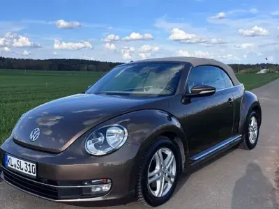 Gebraucht VW Beetle Design 160 PS (117 kW) 2014 Braun Kleinwagen