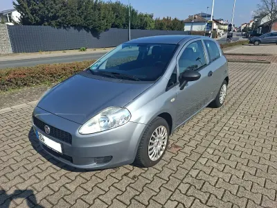 Gebraucht Fiat Grande Punto 69 PS (50 kW) 2013 Grau Kleinwagen