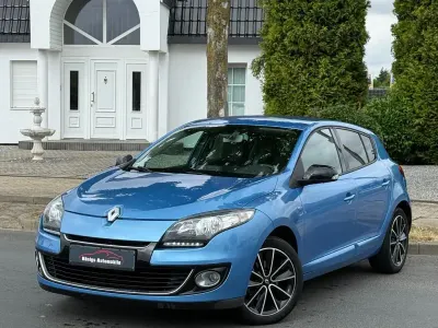 Gebraucht Renault Mégane Bose Edition 116 PS (85 kW) 2013 Blau Limousine