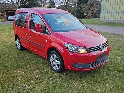 Gebraucht VW Caddy 105 PS (77 kW) 2012 Rot Van / Kleinbus