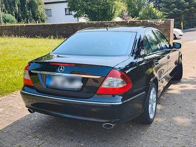 Mercedes E280