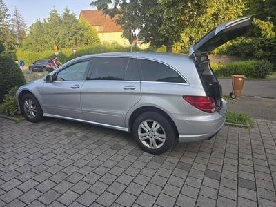 Mercedes R320