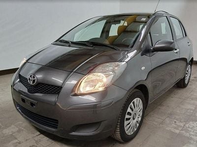 Gebraucht Toyota Yaris Cool 69 PS (50 kW) 2011 Grau Kleinwagen