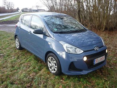 Blau Gebraucht 2017 Hyundai i10 Classic Kleinwagen | 6.660 € (Fairer Preis)