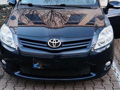 Gebraucht Toyota Auris Life+ 132 PS (97 kW) 2011 Blau Kleinwagen