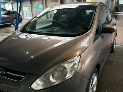 Gebraucht Ford C-MAX 115 PS (84 kW) 2012 Braun Van / Kleinbus