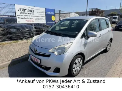 Brugt Toyota Verso-S Life 90 HK (66 kW) 2012 Sølv MPV
