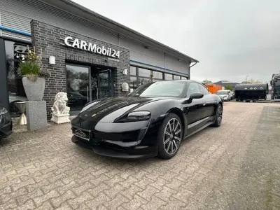 Gebraucht Porsche Taycan 419 kW (571 PS) 2021 Schwarz metallic (metallic) Limousine