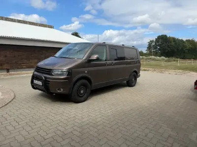 Gebraucht VW T5 Basis 180 PS (132 kW) 2014 Braun Van