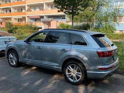 Second-hand Audi Q7 218 CP (160 kW) 2017 Gri SUV