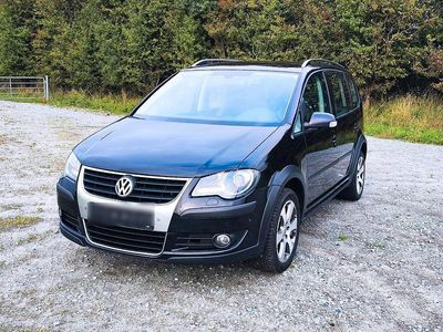 VW Touran Cross