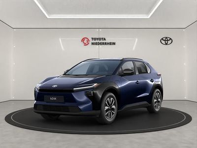 Neu Toyota bZ4X 164 kW (224 PS) 2026 Blau (8x8  dark blue metallic) SUV