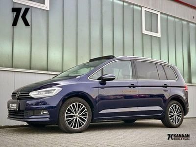 Gebraucht VW Touran Highline 150 PS (110 kW) 2022 Blau Van / Kleinbus