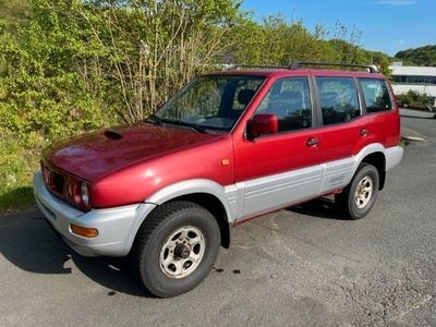 Gebraucht Nissan Terrano 125 PS (91 kW) 1999 Rot SUV