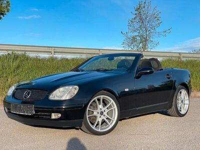 gebraucht Mercedes SLK200 Cabrio Schwarz Schalter 18“ 8 fach