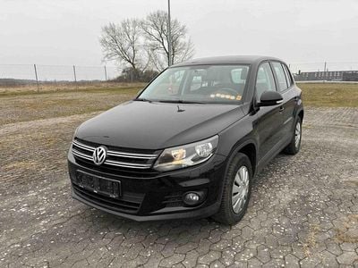 Gebraucht VW Tiguan Trendline 110 PS (80 kW) 2012 Schwarz SUV