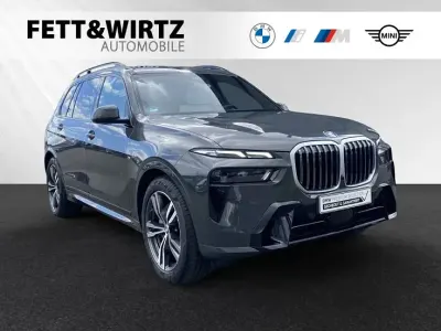 Gebraucht BMW X7 Efficient Dynamics 381 PS (280 kW) 2025 Grau SUV