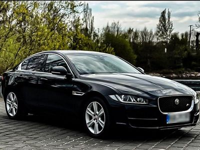Gebraucht Jaguar XE R-Sport 180 PS (132 kW) 2016 Schwarz Limousine