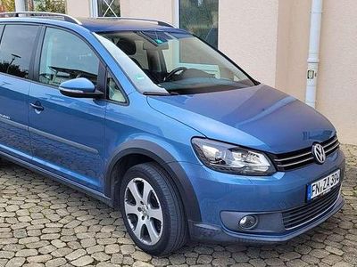 VW Touran Cross
