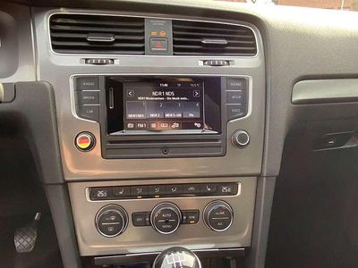 Gebraucht VW Golf VII LOUNGE 86 PS (63 kW) 2015 Limousine