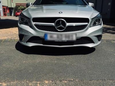 Mercedes CLA200
