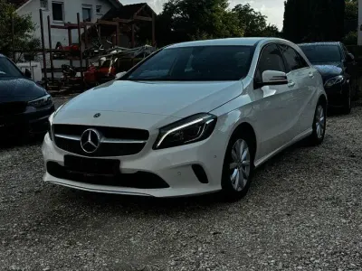 Gebraucht Mercedes A200 156 PS (114 kW) 2017 Weiß Kleinwagen