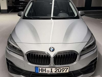 Gebraucht BMW 218 Advantage 140 PS (102 kW) 2020 Grau Van / Kleinbus