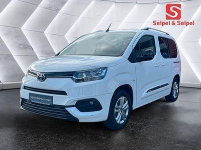 Gebraucht Toyota Proace Verso City 130 PS (95 kW) 2022 Schaumweiß Kombi