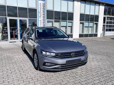 Gebraucht VW Passat Business 150 PS (110 kW) 2022 Silber Kombi